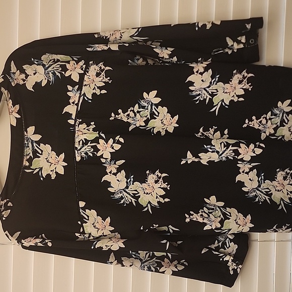 41 Hawthorn - Black, Cream, Green, 3/4 Sleeve Blouse, Size Large - Picture 5 of 9